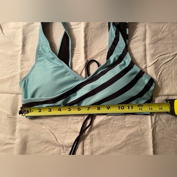 Two Piece Swimsuit Black and Blue Size Medium - Picture 10 of 13